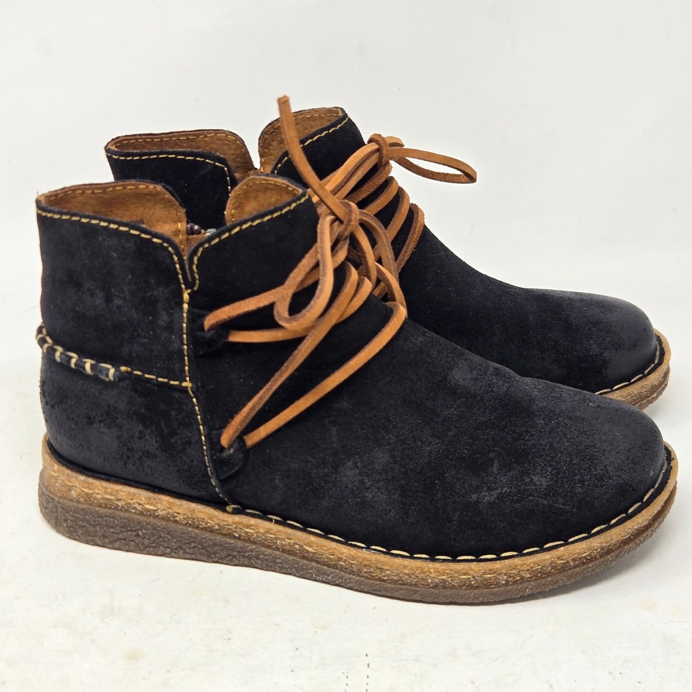 Born Kerri Black Distressed Suede Lace Up Ankle Boots BR0027609 Womens 6.5